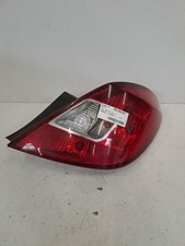 Feu arriere principal droit