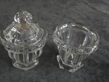 1 MOUTARDIER BACCARAT MODELE HARCOURT COMPLET + 1 SANS COUVERCLE  ESTAMPILLES