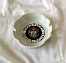 Cendrier publicitaire "Champagne Laurent-Perrier" en porcelaine France
