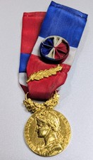 France, Honneur-Travail