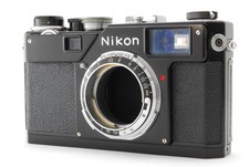 Rare repeint en noir [presque