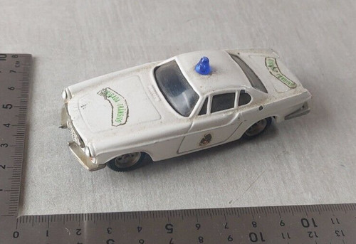 Ancienne petite voiture volvo - petite,