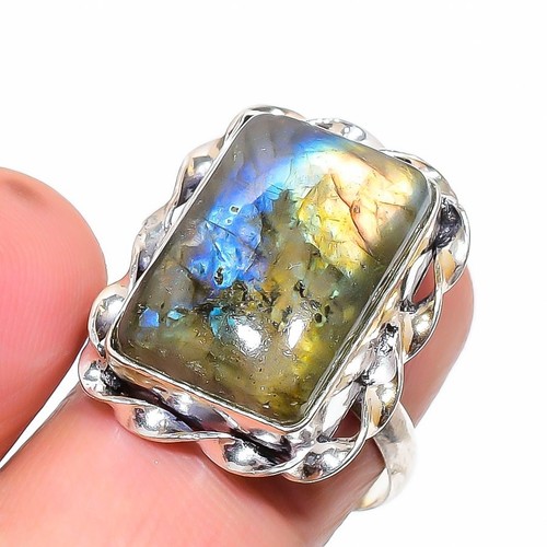 Bague pierre précieuse