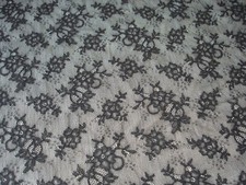 COUPON SUPERBE DENTELLE de Calais NOIRE