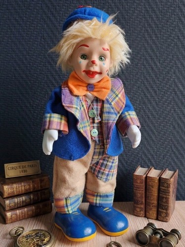 Poupée clown musicale vintage