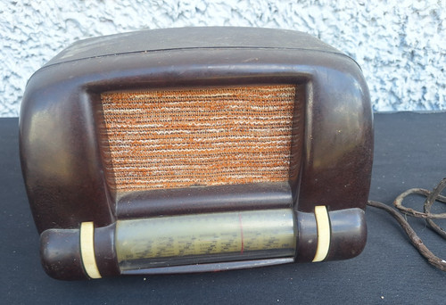 Ancienne radio bakélite - ancienne, en