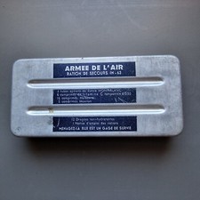 ARMÉE DE L'AIR boîte de ration de secours IN-63 de 1964