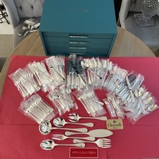 SET MÉNAGÈRE CHRISTOFLE PERLES 151  PIÈCES METAL ARGENTÉ TRÈS BEL ETAT;