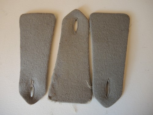 Epaulettes anciennes sous - , off