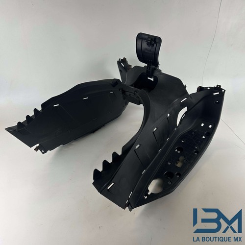 Marche pieds 125 xmax max - pieds,