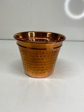 Cache pot en cuivre marteler