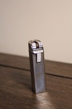 Ancien briquet à gaz