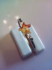 Bracelet enfant - jonc rigide, attache sur le dessus, étoile de mer en résine