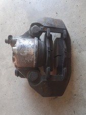 etrier frein avant gauche