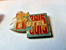PIN 'S  JEUX   /      36  / 15