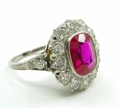 Bague art déco rubis coussin
