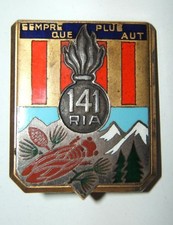 INSIGNE 141° REGIMENT D'INFANTERIE ALPINE - Drago Rue Béranger