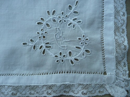 Mouchoir ancien brode - brode,