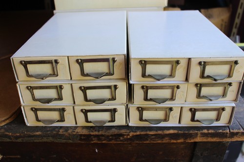 Ancienne boite carton - boite, en