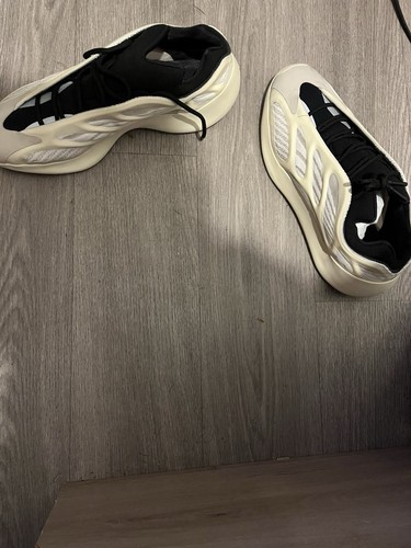 Paire chaussures yeezy - de,