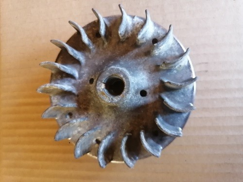 Volant moteur robin - volant, (origine)