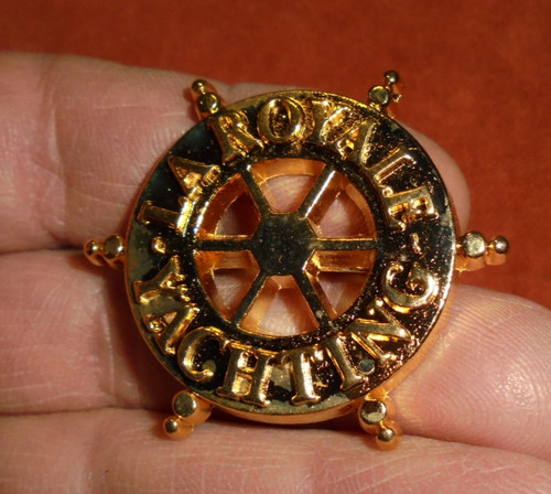 Broche dorée barre - barre, roue