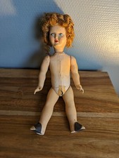 Jolie petite poupée gégé