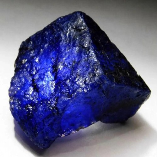 Tanzanite bleue naturelle