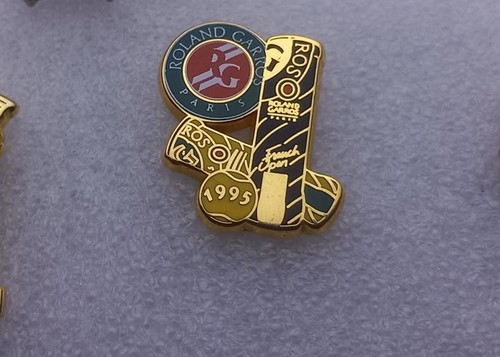 Eb221 pin roland garros - roland,