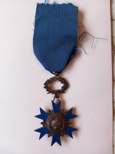 MÉDAILLE DE CHEVALIER DE L'ORDRE NATIONAL DU MÉRITE 