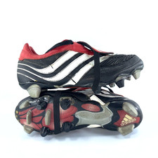 Crampons de football noirs