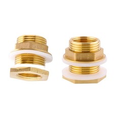 Raccord de réservoir en