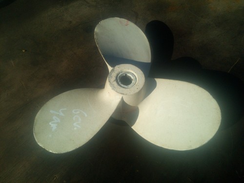 Helice 6cv yamaha - 6cv, 2t