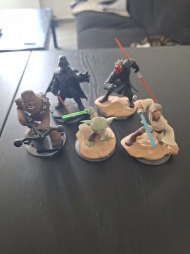 Lot figurines disney - lot,