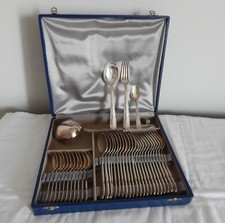 ANCIENNE Ménagère 37 Pièces Métal Argenté Fourchettes Cuillères Modèle Coquille