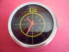 Montre automobile mécanique vintage années 60 70