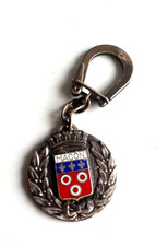 Ancien Porte clé métal émaillé Ville de MACON