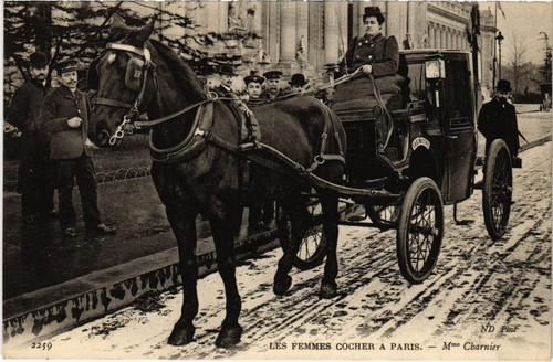 Cpa paris les femmes - femmes, cocher