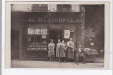 PARIS : carte photo du caviste """"la Vigneronne"""" rue Curial (marchand de v
