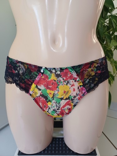Lise charmel string - string, 4