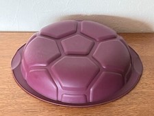 TUPPERWARE moule silicone mauve grand BALLON football foot / Comme NEUF