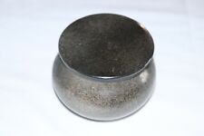 MOULE A BEURRE , ANCIENNE FAISSELLE  EN TERRE CUITE  signée LCS