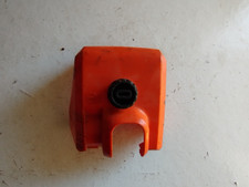 COUVERCLE DE FILTRE     POUR TRONCONNEUSE STIHL 025