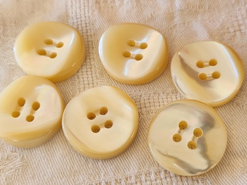 Lot boutons anciens - 6, en