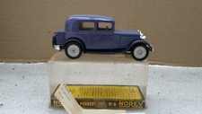 NOREV PLASTIQUE FRANCE REF 6 PEUGEOT 201 GRIS MOYEN QUASI NEUF + BOITE D ORIGINE