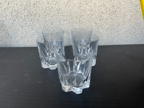 Série verres à - série,