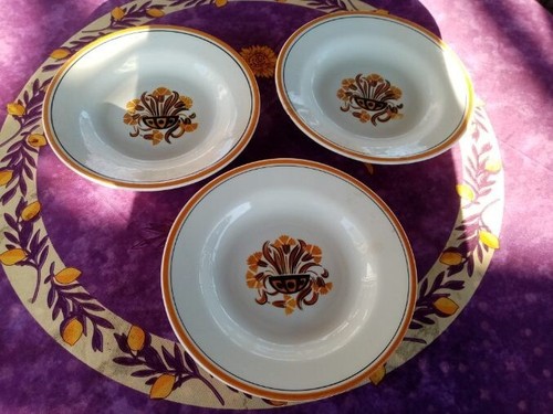 Assiettes creuses anciennes - 3,