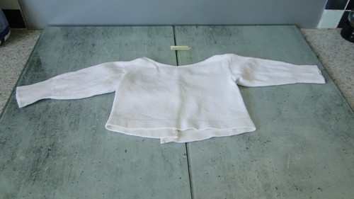 Ancienne brassière bébé