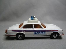 AP826 MATCHBOX 1/43 JAGUAR