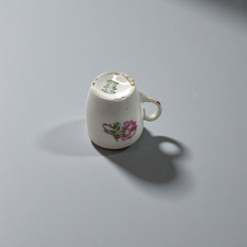 Tasse miniature ancienne